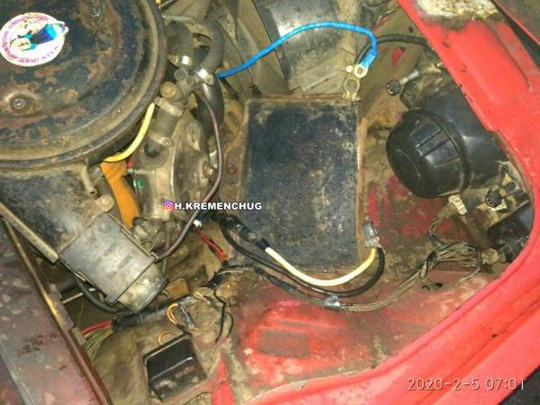 В Кременчуге злоумышленник вынес из авто дорогое рыболовное снаряжение
