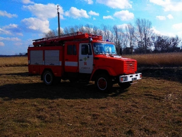 В Кременчуге и районе горела трава на открытой территории