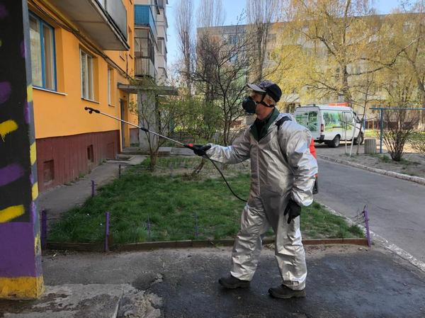 В Кременчуге в санитарных зонах проводят дезинфекцию