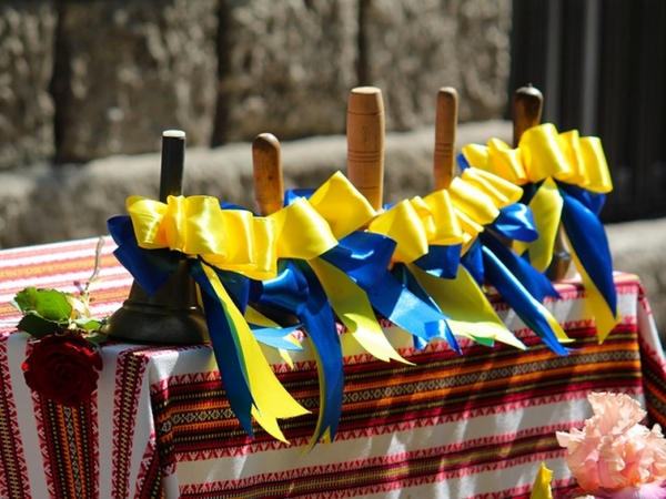 В этом году кременчугские одиннадцатиклассники закончат школу к концу лета