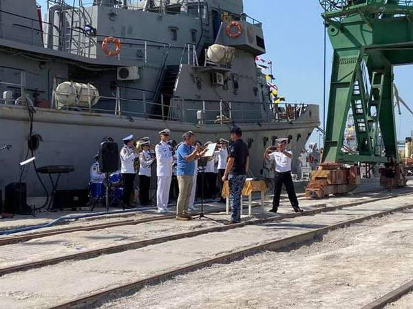 Экипаж катера «Кременчуг» поздравили с Днем военно-морских сил ВСУ»