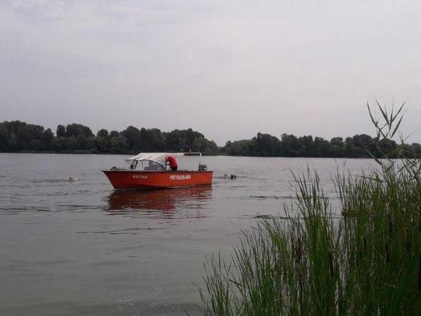 В Кременчуге женщина чуть не утонула на Днепре: состояние пострадавшей тяжелое