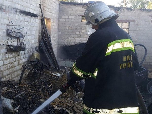 В Кременчугском районе горел гараж