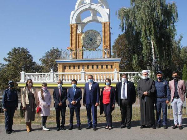 В День мира в Кременчуге традиционно прозвучал гонг мира
