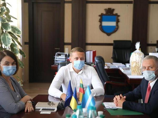 В Кременчуг с визитом прибыл полномочный посол Литовской республики в Украине