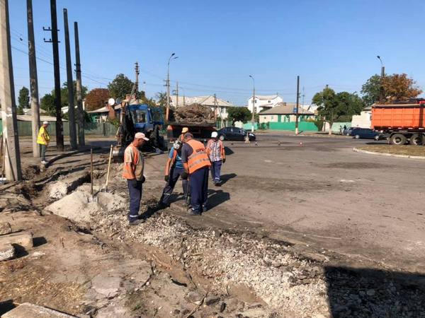 На правобережье Кременчуга готовят круг для разворота троллейбуса