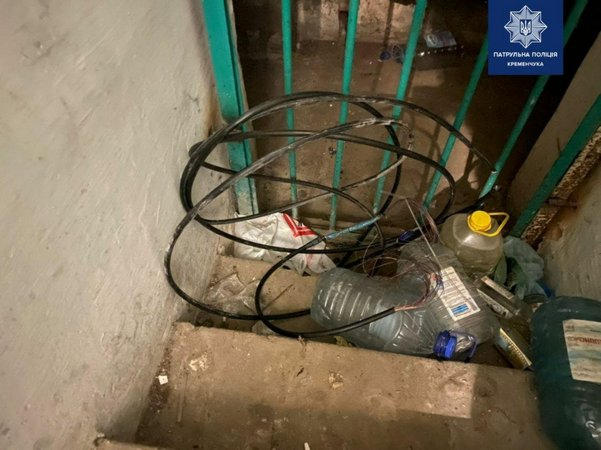Полиция задержала в подъезде кременчужанина с крадеными кабелями