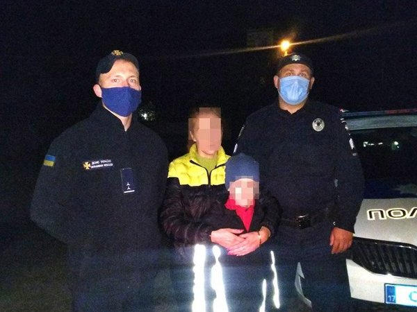 Под Кременчугом полиция искала женщину с ребенком, которые потерялись в лесу