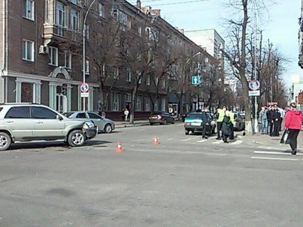 Неудачный маневр кременчужанина стал причиной аварии