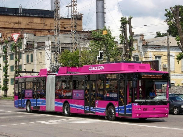 В кременчугском общественном транспорте перевозки будут осуществляться без спецпропусков