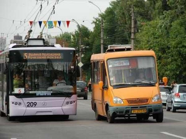 9 мая общественный транспорт Кременчуга будет работать по графику рабочего дня