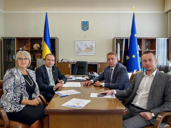 Между Кременчугом и Министерством юстиций Украины подписан меморандум о сотрудничестве