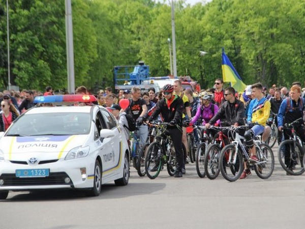 В Кременчуге состоялся благотворительный велопробег