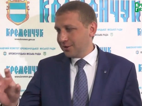 За неравнодушие кременчужан Виталий Малецкий раздавал спиртное