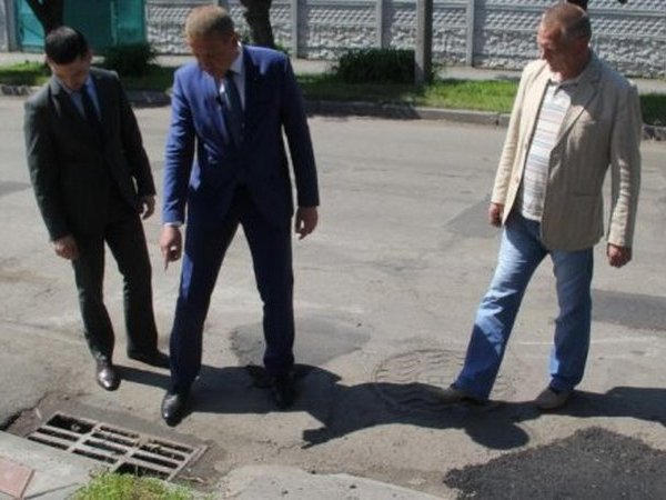 Ремонт дорог в Кременчуге: мэр раскритиковал работу дорожников