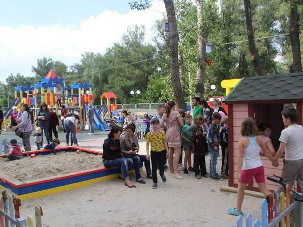 В Кременчуге появилась детская площадка европейского типа