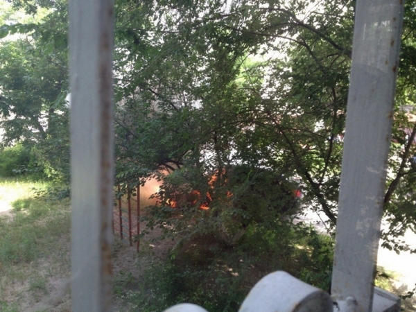 В центре Кременчуга загорелся автомобиль