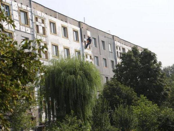 Власти продолжают утеплять дома кременчужан за бюджетные средства