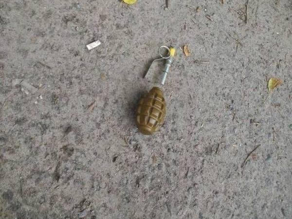 В Кременчуге среди бела дня разгуливал АТО-шник с гранатой