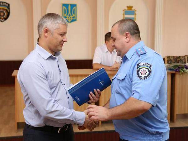 Кременчугские полицейские впервые отмечают свой профессиональный праздник