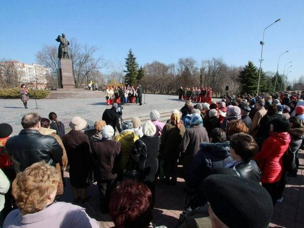 Кременчужане почтили память Шевченко