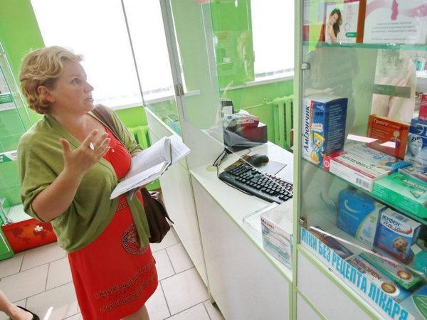 В Кременчуге проверили, как выполняется госпрограмма «Доступные лекарства»