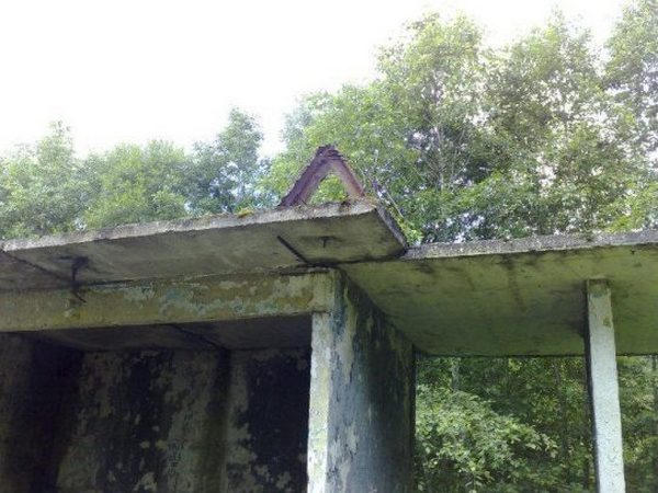 В Кременчуге остановки общественного транспорта приходят в непригодность
