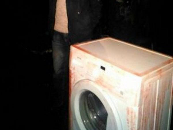 В Кременчуге злоумышленник попытался украсть стиральную машинку