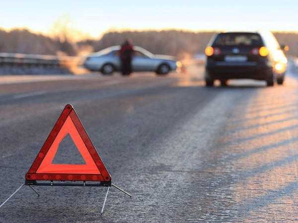 Возле железнодорожного вокзала в Кременчуге Skoda сбила пешехода