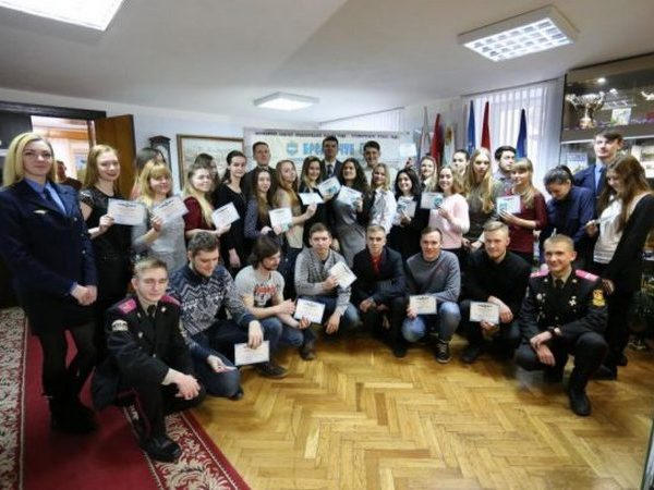 Лучшим кременчугским студентам вручили сертификаты на получение стипендий