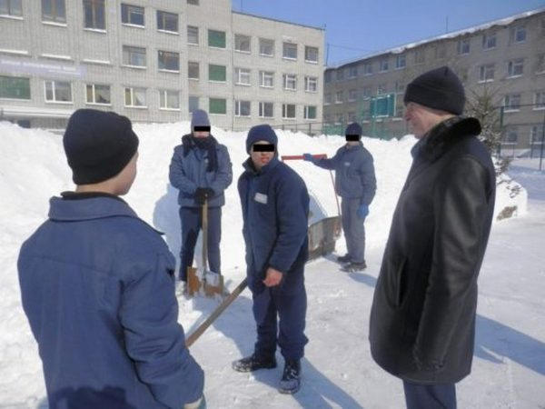 Прокуратура проверила условия содержания воспитанников Кременчугской колонии