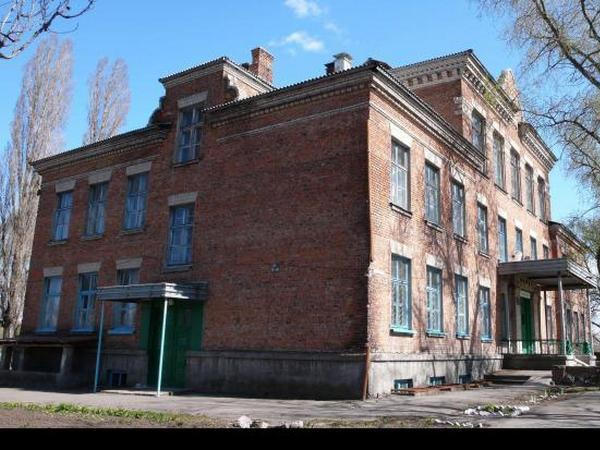 На здании кременчугской СОШ №2 хотят установить памятную доску Нещеретному