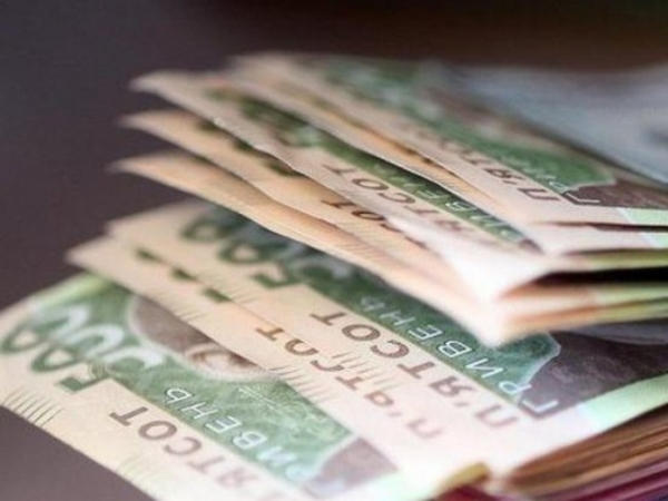 В Кременчуге номинальная заработная плата выросла почти в два раза