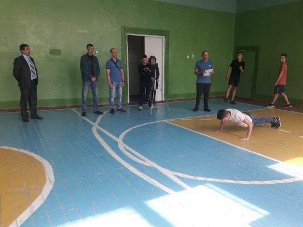 В Кременчуге прошли соревнования по отжиманию