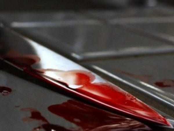 На Молодежном кременчужанин сам себя изрезал ножом