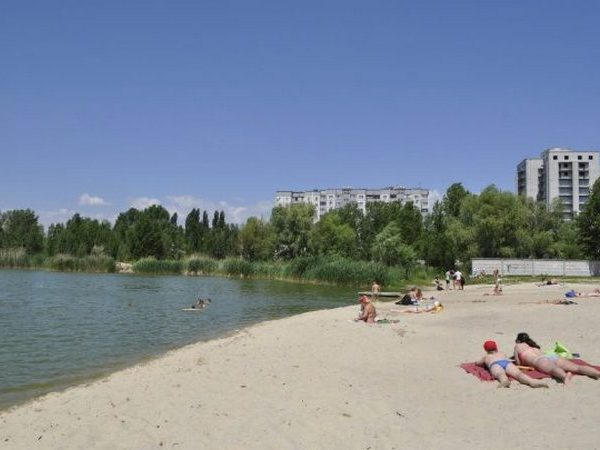 Кременчужанам лучше воздержаться от купания на «Центральном пляже» Кременчужанам лучше воздержаться от купания на «Центральном пляже»