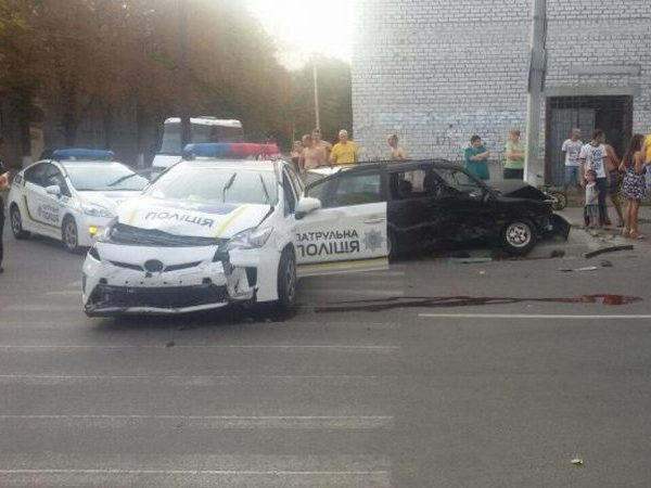 В центре Кременчуга авто патрульной полиции попало в ДТП