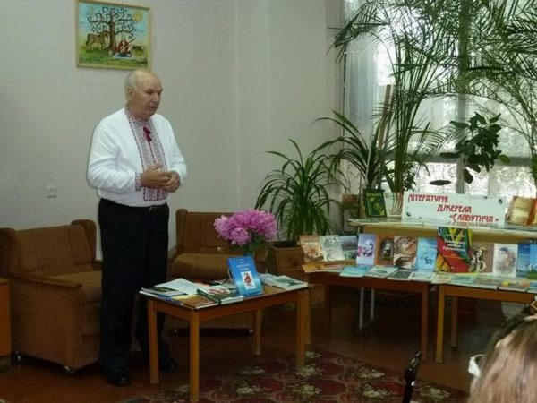 Книга кременчугского писателя стала лучшей на общенациональном литературном конкурсе