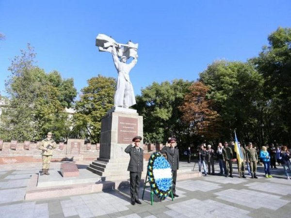 В Кременчуге готовят мемориальные мероприятия ко Дню освобождения города В Кременчуге готовят мемориальные мероприятия ко Дню освобождения города