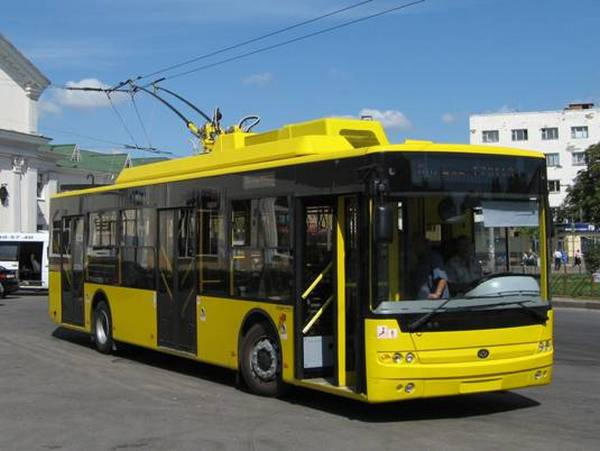 В Кременчуг прибудут еще три новых троллейбуса
