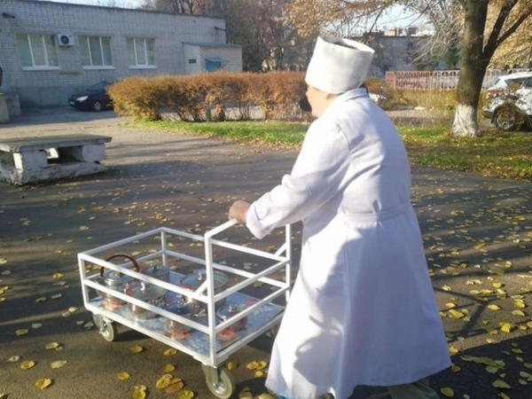 В Кременчуге проверили качество питания в детской больнице