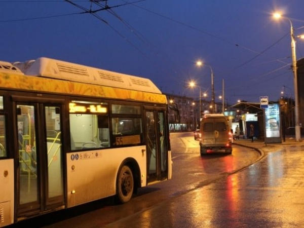 Утвержден график движения коммунального транспорта в Новогоднюю ночь