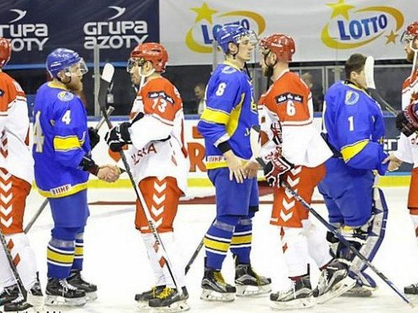 Кременчугские хоккеисты в очередной раз проиграли, пропустив две шайбы