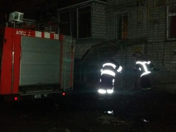 В Кременчуге из-за неосторожного обращения с огнем чуть не сгорел дом