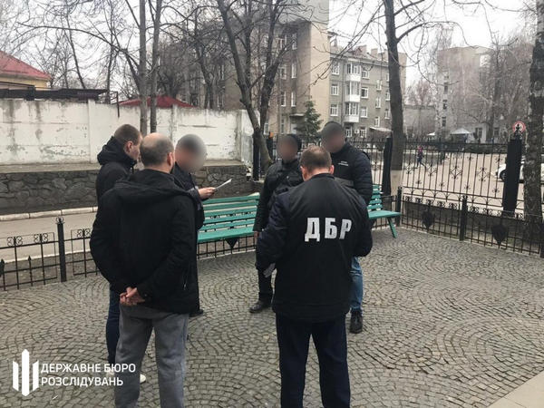 В Кременчуге задержали правоохранителя на получении взятки в размере 30 тысяч гривен