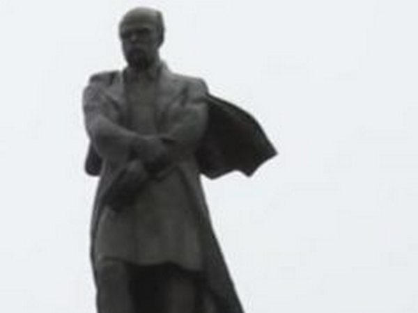 В Кременчуге почтили память Тараса Шевченко