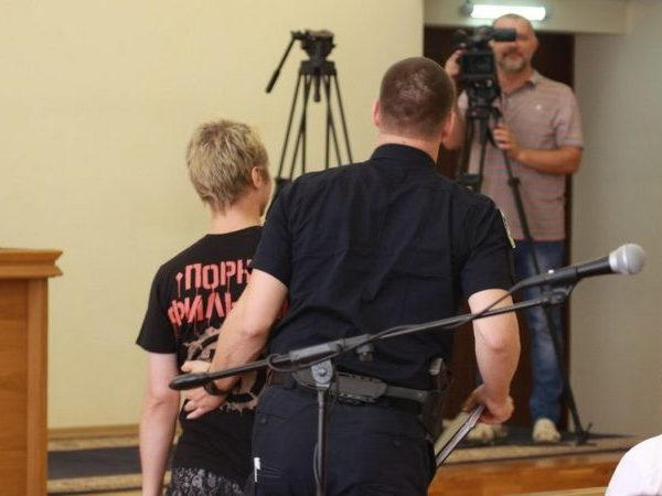 На сессии Кременчугского горсовета возник конфликт из-за футболки