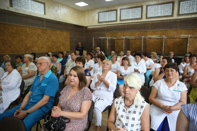 В Кременчуге медиков поздравили с профессиональным праздником