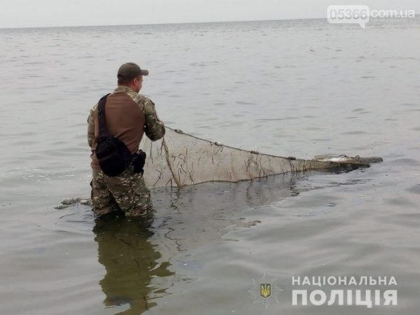 Кременчугские правоохранители ловили браконьеров в Черном море