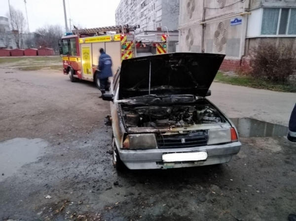 Ночью в Кременчуге горело легковое авто